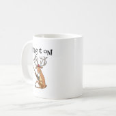 Funny Deer met Hunting Rifle en Pet Koffiemok (Voorkant links)