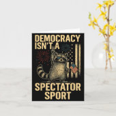 Funny Democracy Isn't A Spectator Srt Kaart (Gele Bloem)