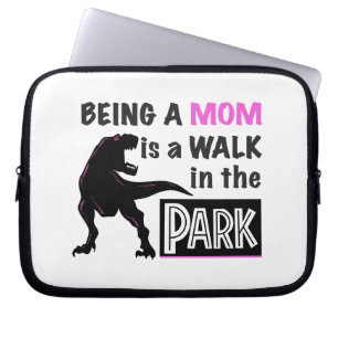 Funny Dinosaur Mam is een Walk in het Park Laptop Sleeve