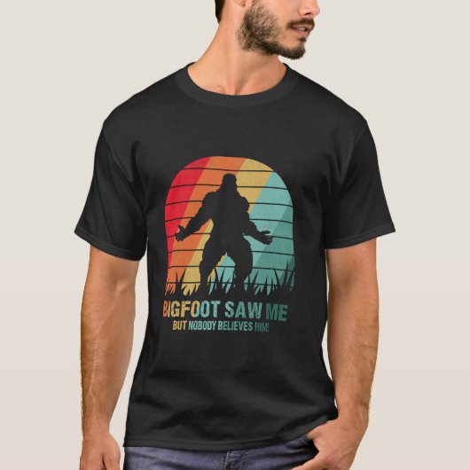 Funny Distress Bigfoot zag me geloven Grappige Sas T-shirt (Voorkant)