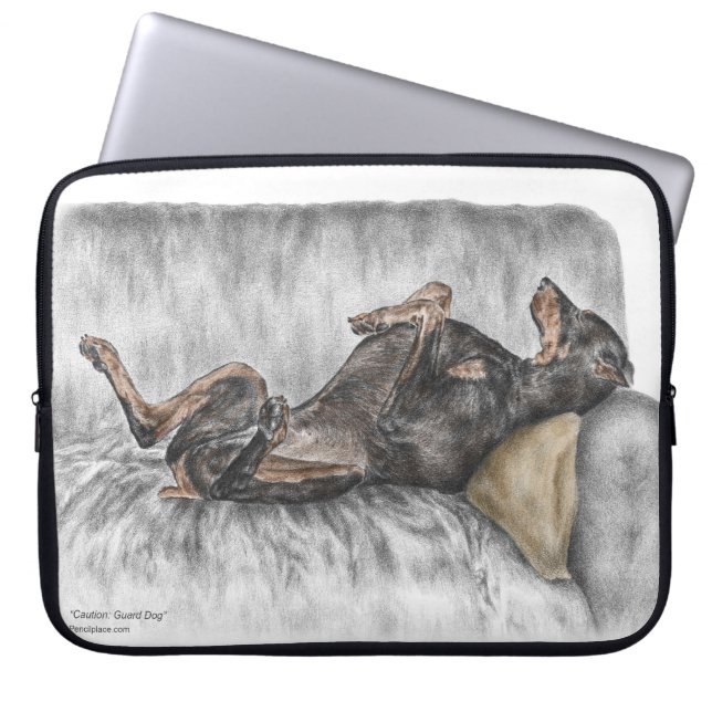 Funny Doberman over Sofa Laptop Sleeve (Voorkant)