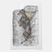 Funny Doberman over Sofa Theedoek (Verticaal)