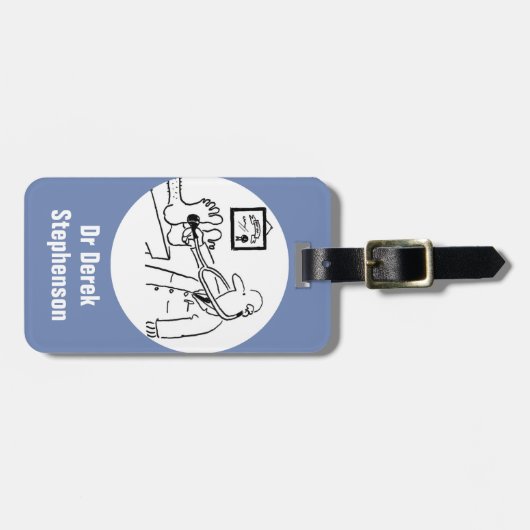 Funny Doctor controleert Feet met Stethoscoop Bagagelabel (Voorkant horizontaal)