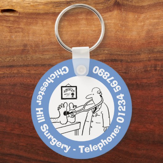 Funny Doctor met Stethoscoop controlebord. Sleutelhanger (Achterkant)