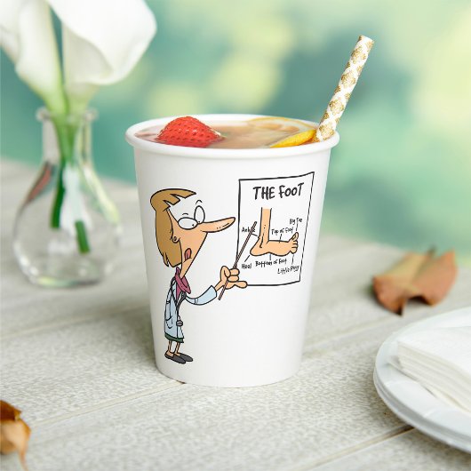 Funny Doctor Teaching Foot Anatomy Papieren Bekers