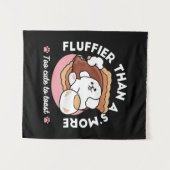 Funny Dog and S’more Design – Kawaii Pet Lover Pun Wandkleed (Voorkant (horizontaal))