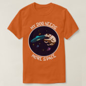 Funny Dog vangt een ufo mijn hond heeft meer ruimt T-shirt (Design voorkant)
