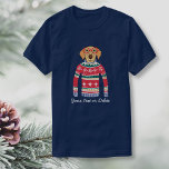 Funny Dog Wearing Glasses, Ugly KerstSweater T-shirt<br><div class="desc">Funny winter vakantie shirt met een hond met een rode bril en een "Lelijke" kerst Nordic Sweater. Eigenlijk vinden we hem nogal hip! Personaliseer met uw eigen aangepaste tekst of verwijder gewoon. Maakt een perfect shirt voor een lelijke kersttrui of vakantie shirt voor elk hondenliefhebber.</div>