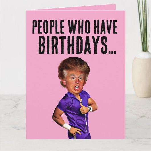 FUNNY DONALD TRUMP BIRTHDAY KAART VOOR VRIEND FAMI (Voorkant)