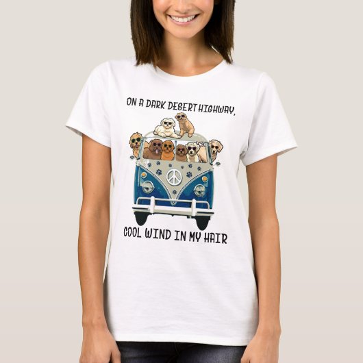 Funny Doodle-auto op een donkere woestijn T-shirt (Voorkant)
