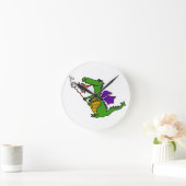Funny Dragon Roasting Marshmallows Cartoon Ronde Klok (Huis)