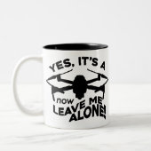 Funny Drone Pilot Small UAV remote pilot grafisch Tweekleurige Koffiemok (Links)