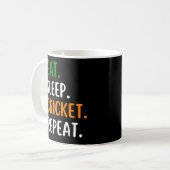 Funny Eat Sleep Cricket Herhalen Koffiemok (Voorkant links)