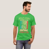 Funny Education Is Important But Gaming Is Import T-shirt (Voorkant volledig)