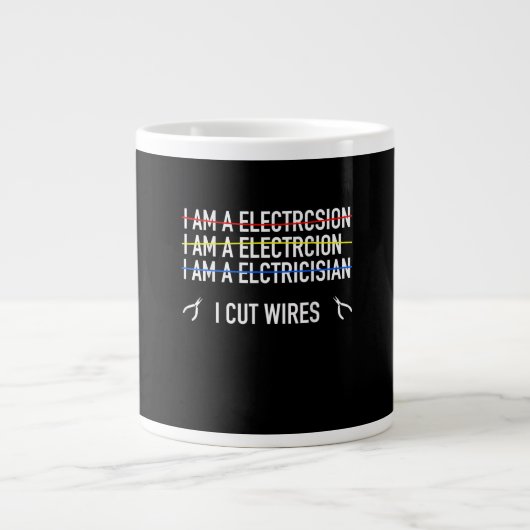 Funny Electricia Shirt, ik knip snoeren. Grote Koffiekop (Voorkant)