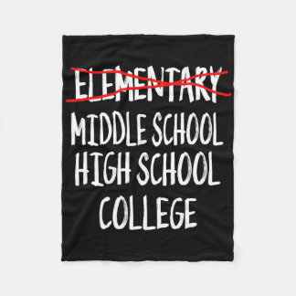 Funny Elementary School Afstuderen T-shirt 6e klas Fleece Deken