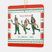 Funny Elf Family Foto Red Green Merry Kerstry Keramisch Ornament (Links)