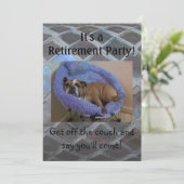 Funny English Bulldog Retirement Party Uitnodiging (Staand voorkant)