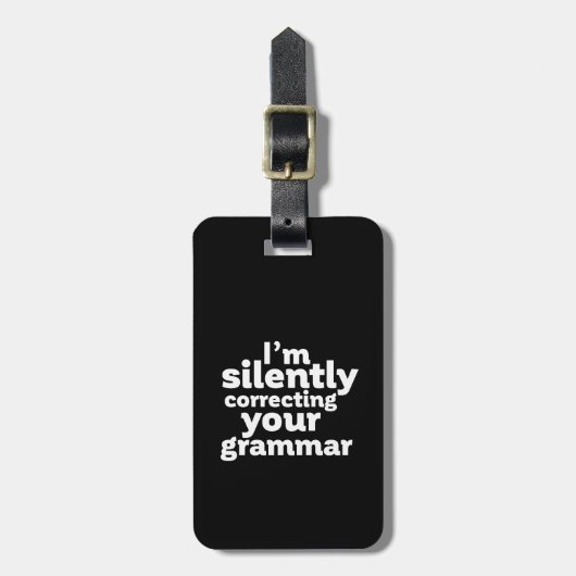 Funny English Teacher Silently Correction Grammar Bagagelabel (Voorkant verticaal)