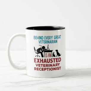 Funny Exhausted Veterinary Receptionist Tweekleurige Koffiemok