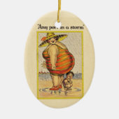 Funny Fat Lady op strand Keramisch Ornament (Voorkant)