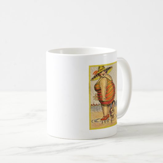 Funny Fat Lady op strand Koffiemok (Voorkant rechts)