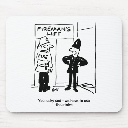 Funny Fireman Firefighter en Policeman Cartoon Muismat (Voorkant)