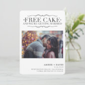 Funny Free Cake Photo Wedding Save the Date (Staand voorkant)