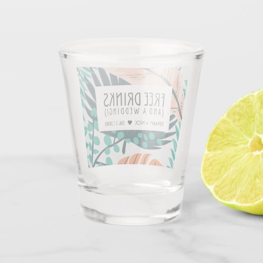 Funny Free Drink and a Wedding Favor Shot Glas (Achterkant)