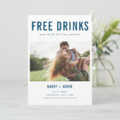 Funny Free Drinken Foto Verloving Wedding Save The Date (Staand voorkant)