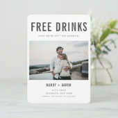 Funny Free Drinken Foto Wedding Save the Date (Staand voorkant)