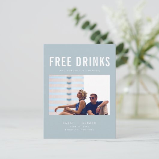 Funny Free Drinken Wedding Blue Save the Dates Aankondigingskaart (Staand voorkant)