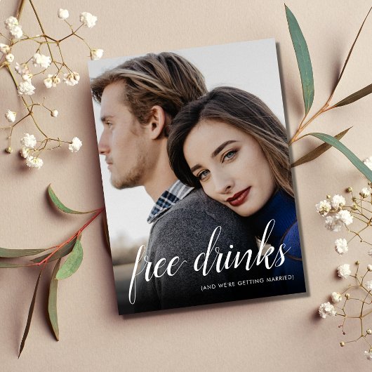 Funny Free Drinken Wedding Photo Save the Date Aankondigingskaart