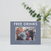 Funny Free Drinken Winter Blue Wedding Save Dates Aankondigingskaart (Staand voorkant)