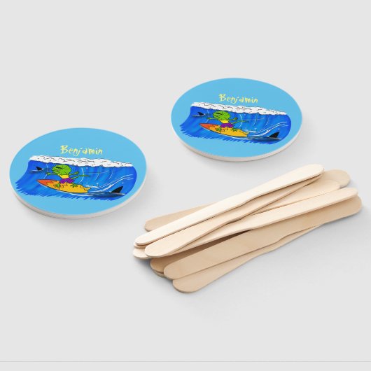 Funny frilly nek lizard surfende cartoon handwaaier (Niet-gemonteerd)