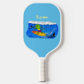 Funny frilly nek lizard surfende cartoon pickleball paddle (Voorkant)