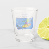 Funny frilly nek lizard surfende cartoon shot glas (Achterkant)