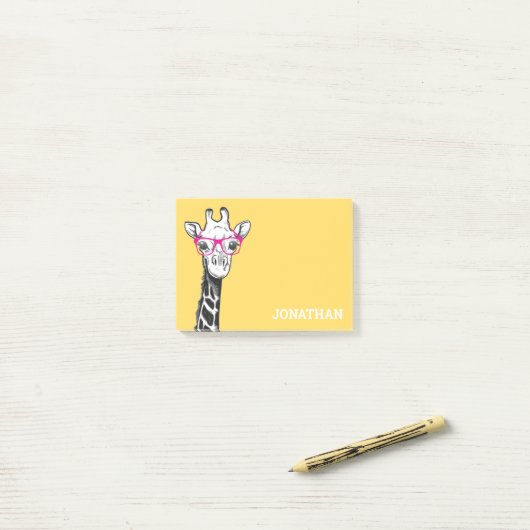 Funny Geek Giraffe Yellow Post-it® Notes (Op bureau)