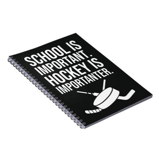 Funny Gifts For Hockey Fans Player Quote Team Notitieboek (Rechterzijde)