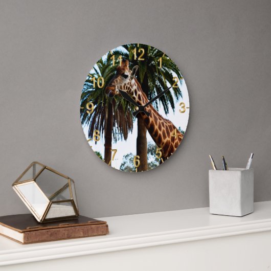 Funny Giraffe die een frambozen geeft, Grote Klok (Kantoor)