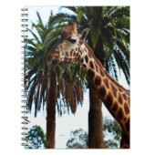 Funny Giraffe die een frambozen geeft, Notitieboek (Voorkant)