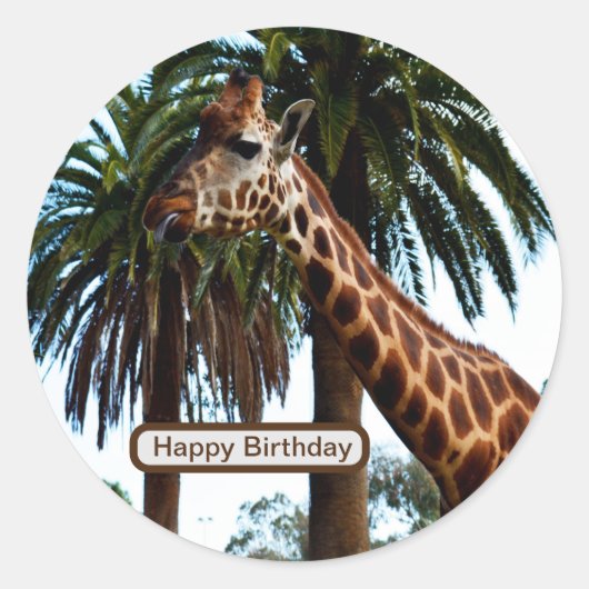 Funny Giraffe die een frambozen geeft, Ronde Sticker (Voorkant)