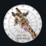 Funny Giraffe Tongue Out Playful Dart Board Smile Dartbord<br><div class="desc">Grappig Giraffe Tongue uit en afspeelwink - Smile Animal Cartoon Tekenen - Kies / voeg je unieke tekst / lettertype / kleur toe - Maak je eigen cadeautje - Resize en beweeg of verwijder en voeg elementen / afbeelding toe met aanpassingsgereedschap! - Tekening en ontwerp door MIGNED. Je kunt ook...</div>
