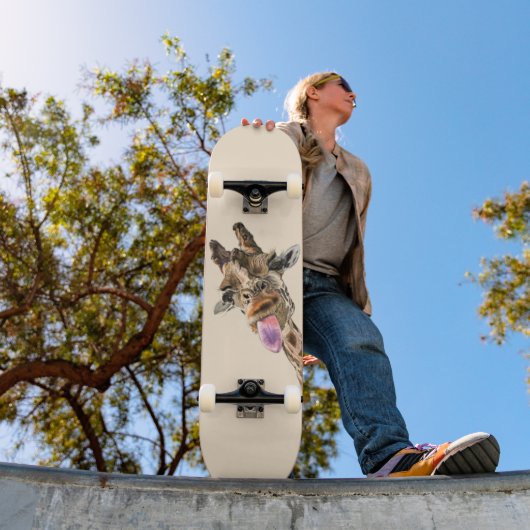 Funny Giraffe Tongue Out Playful Wink Skateboard (Buiten 1)