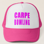 Funny Girl Bowlers schrijft : Carpe Bowling Trucker Pet (Voorkant)