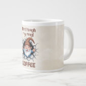 Funny Gnome Coffee Mug – “Don’t Touch My Mug Grote Koffiekop (Voorkant rechts)