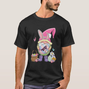 Funny Gnome Holding Paaseieren Pediatrische verple T-shirt