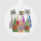 Funny Gnome Protest Kerstmis Ornament (voorkant)