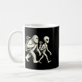 Funny Golf Bigfoot Sasquatch Alien Ufo Golfer  Koffiemok (Links)