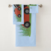 Funny green frog mowing grawn cartoon bad handdoek (Insitu)